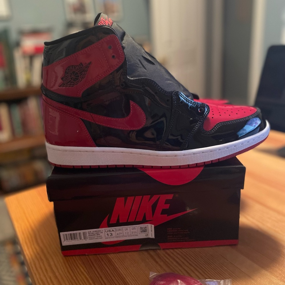 Jordan 1 Retro High OG Patent Bred size 13